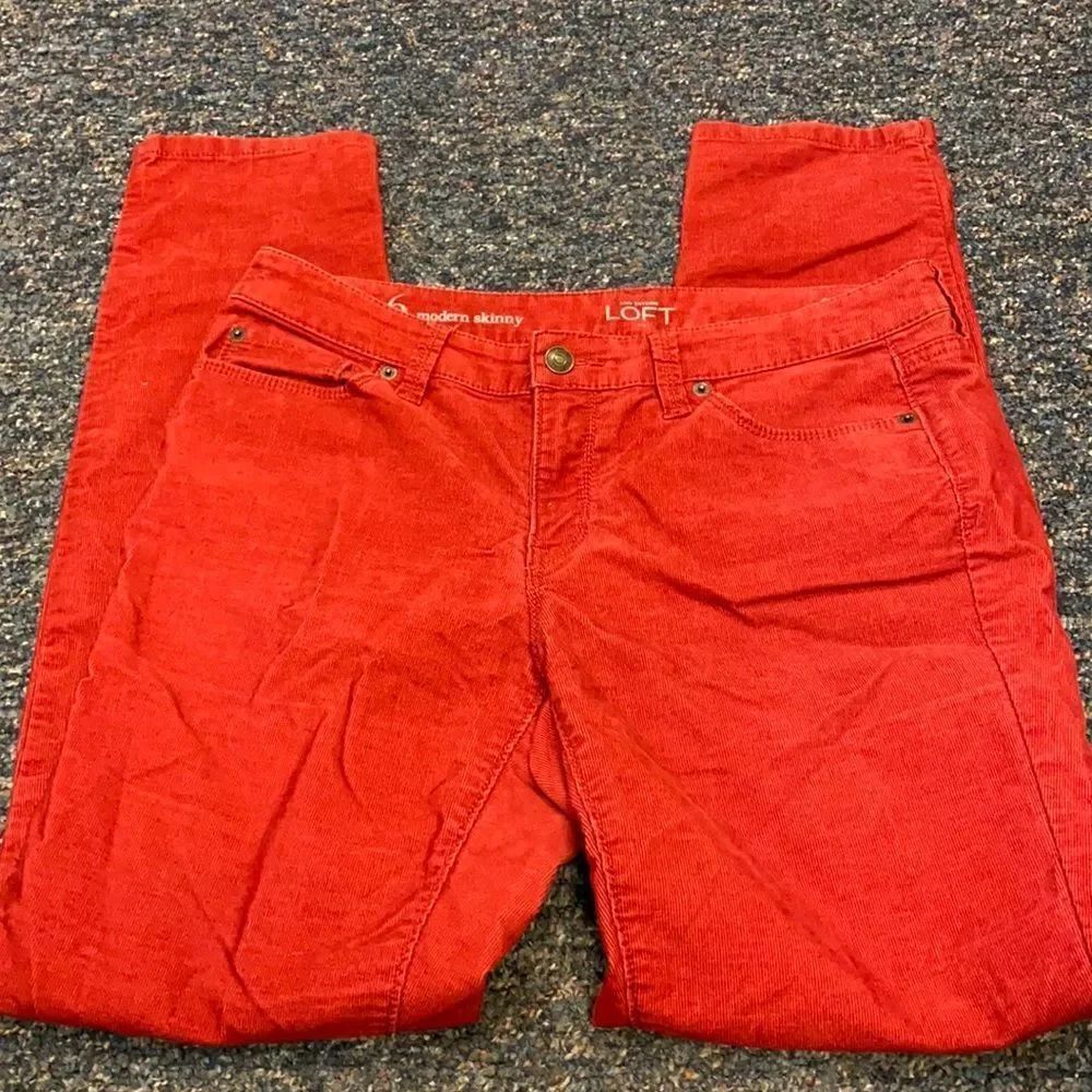 Ann Taylor Loft Corduroy pants sz. 6